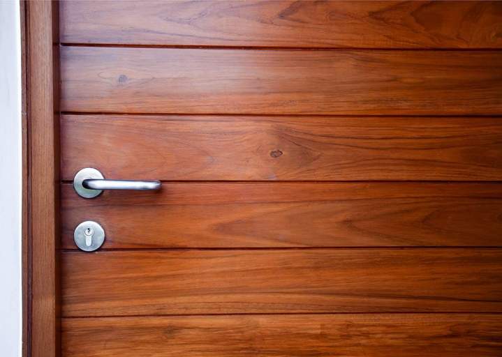 portes d’entrée et d’intérieur